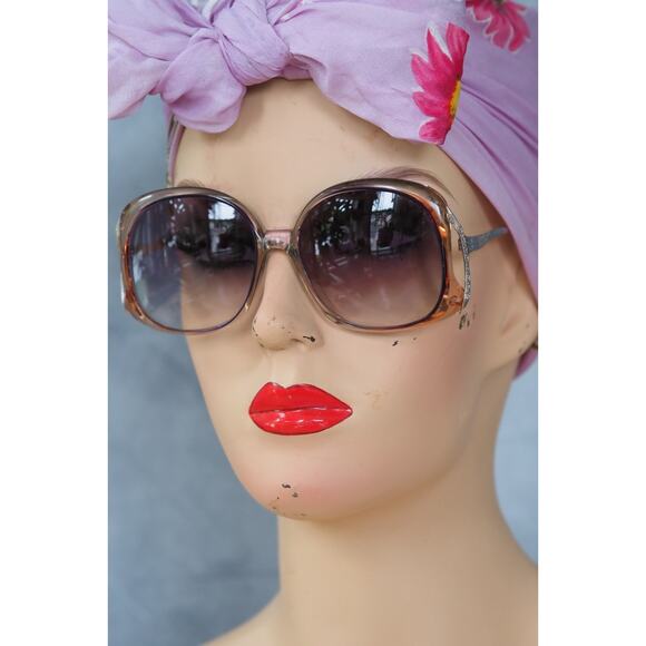 Vintage Tura Japan 1970s Sunglasses Disco Retro Grandma Chic Festival Mobwife main image 12